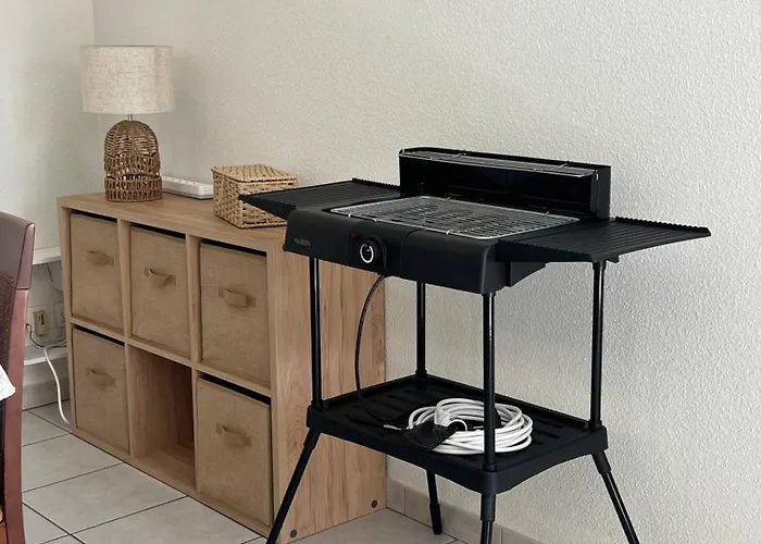 Le Bord Du *